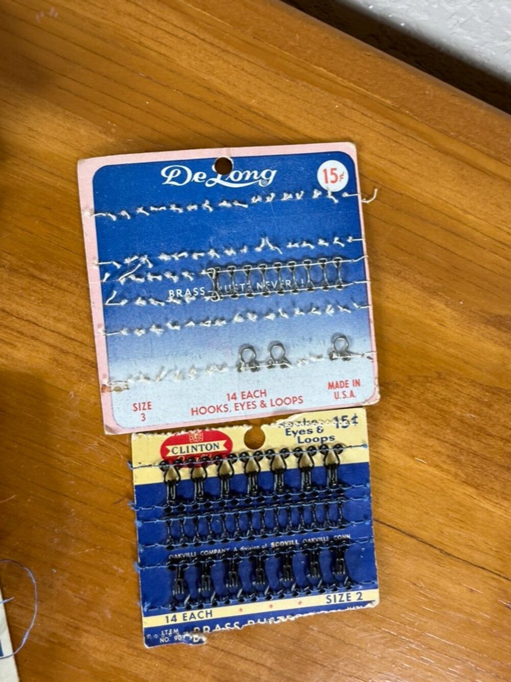 Vintage New Buttons - Picture 7 of 7